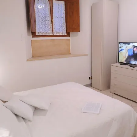 8 Apartment *
